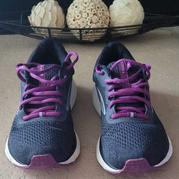 Brooks Shoes - Size 8 BROOKS Trace 1 Purple / Black Women’s Sneakers